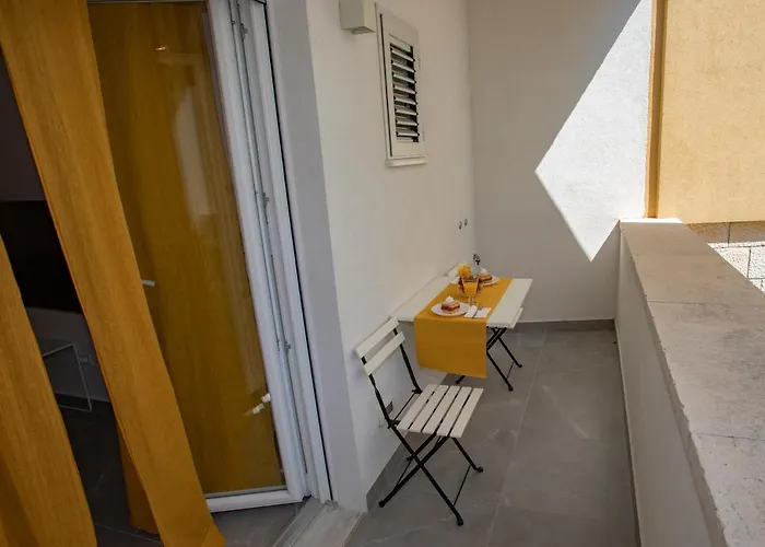 Apartment Nook Bb Split